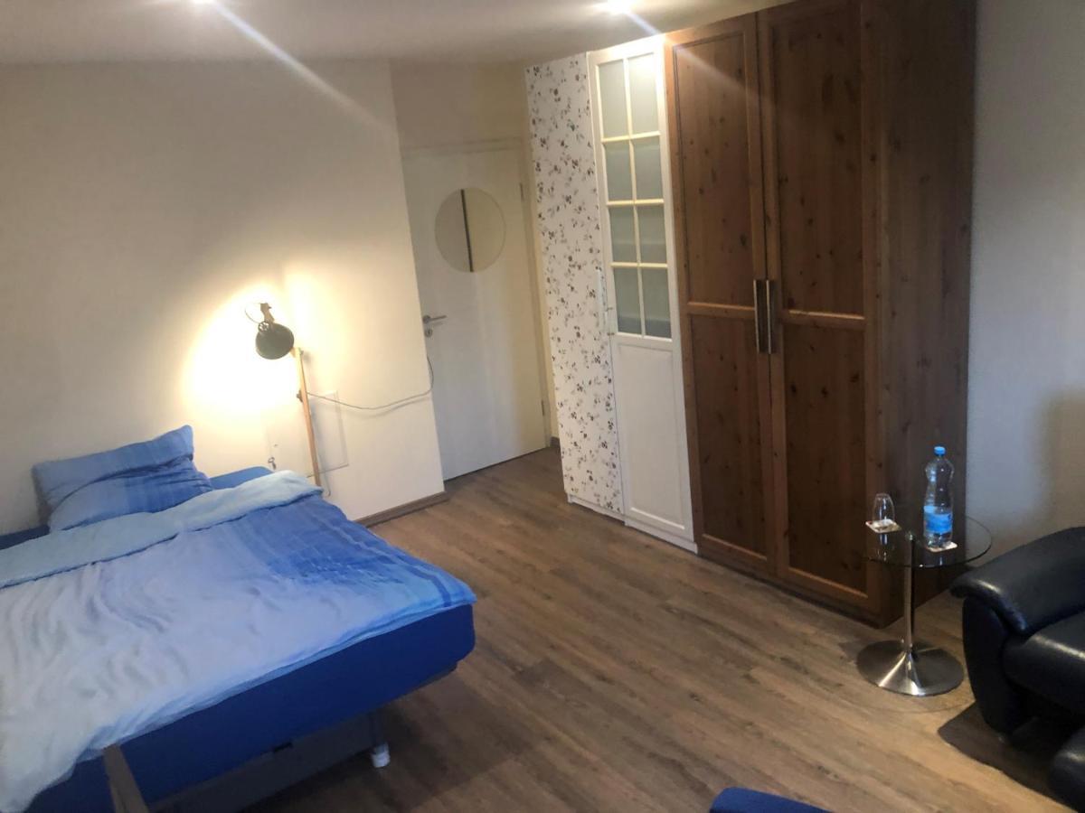Calm Spacy Room, Own Modern Bath, Near Center, To 1 Person Or A Couple - Not Suitable For Craftsmen, Not Accepted - Privatly Rented Nuremberg ภายนอก รูปภาพ